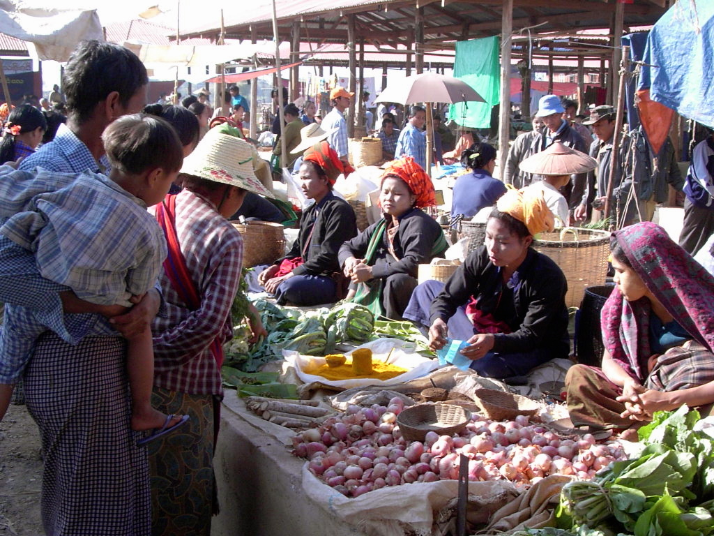 Marché sur le Lac Inle